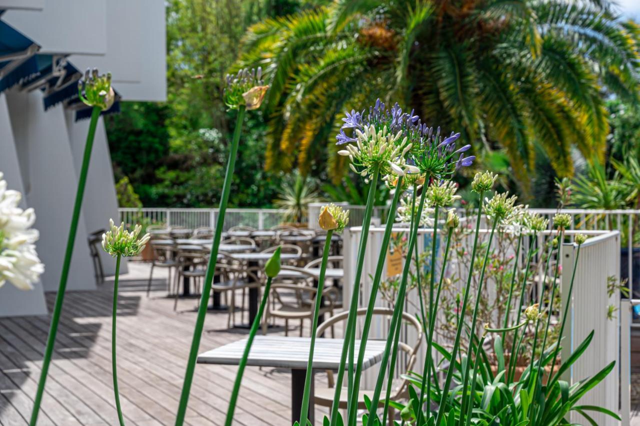 Hotel Le Quetzal Ла-Гранд-Мот Экстерьер фото
