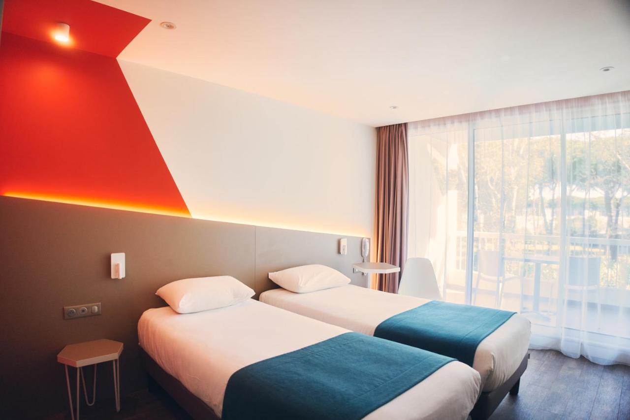 Hotel Le Quetzal Ла-Гранд-Мот Экстерьер фото