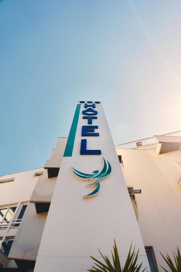 Hotel Le Quetzal Ла-Гранд-Мот Экстерьер фото
