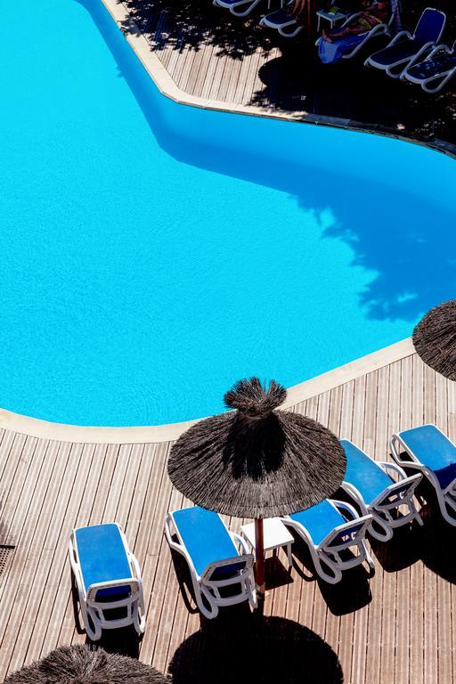 Hotel Le Quetzal Ла-Гранд-Мот Экстерьер фото