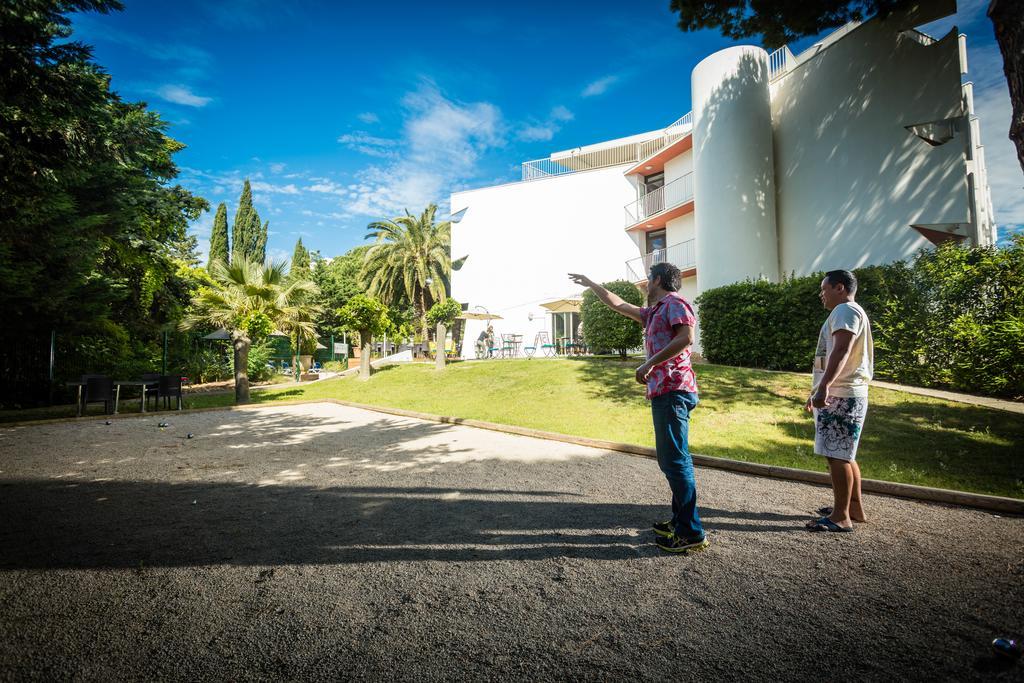 Hotel Le Quetzal Ла-Гранд-Мот Экстерьер фото